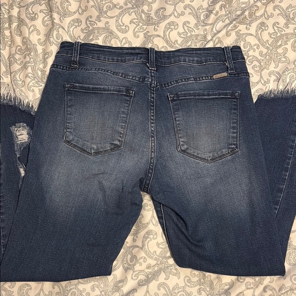 KanCan- Blue Cropped Ankle Jeans with Distressed Hem - Picture 4 of 5